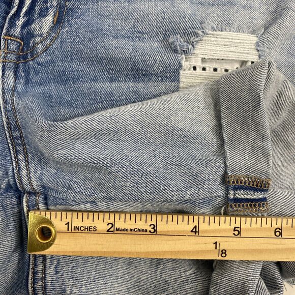 Edgely Jean Shorts Womens 18 Light Wash Denim Distress Destroyed Cut Off Roll Up - Picture 11 of 11